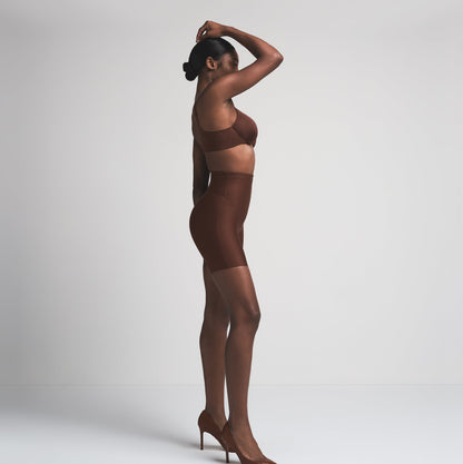 SKIMS BODY CORE SCULPT MID RISE SHORT | COCOA