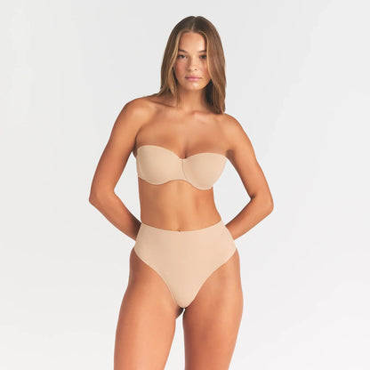SMOOTHING INTIMATES STRAPLESS BRA | CLAY