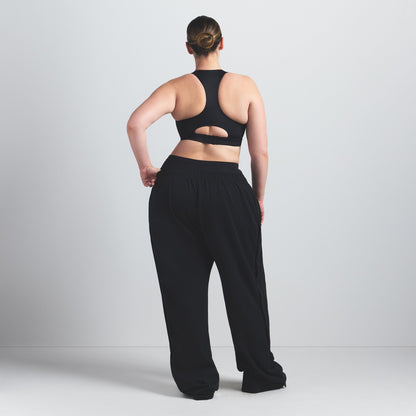 NikeSKIMS SHINE HIGH NECK BRA | OBSIDIAN
