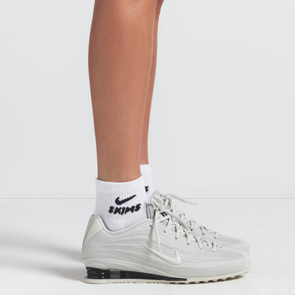 NikeSKIMS ACCESSORIES DRI-FIT™ QUARTER CREW SOCK 3-PACK | SNOW