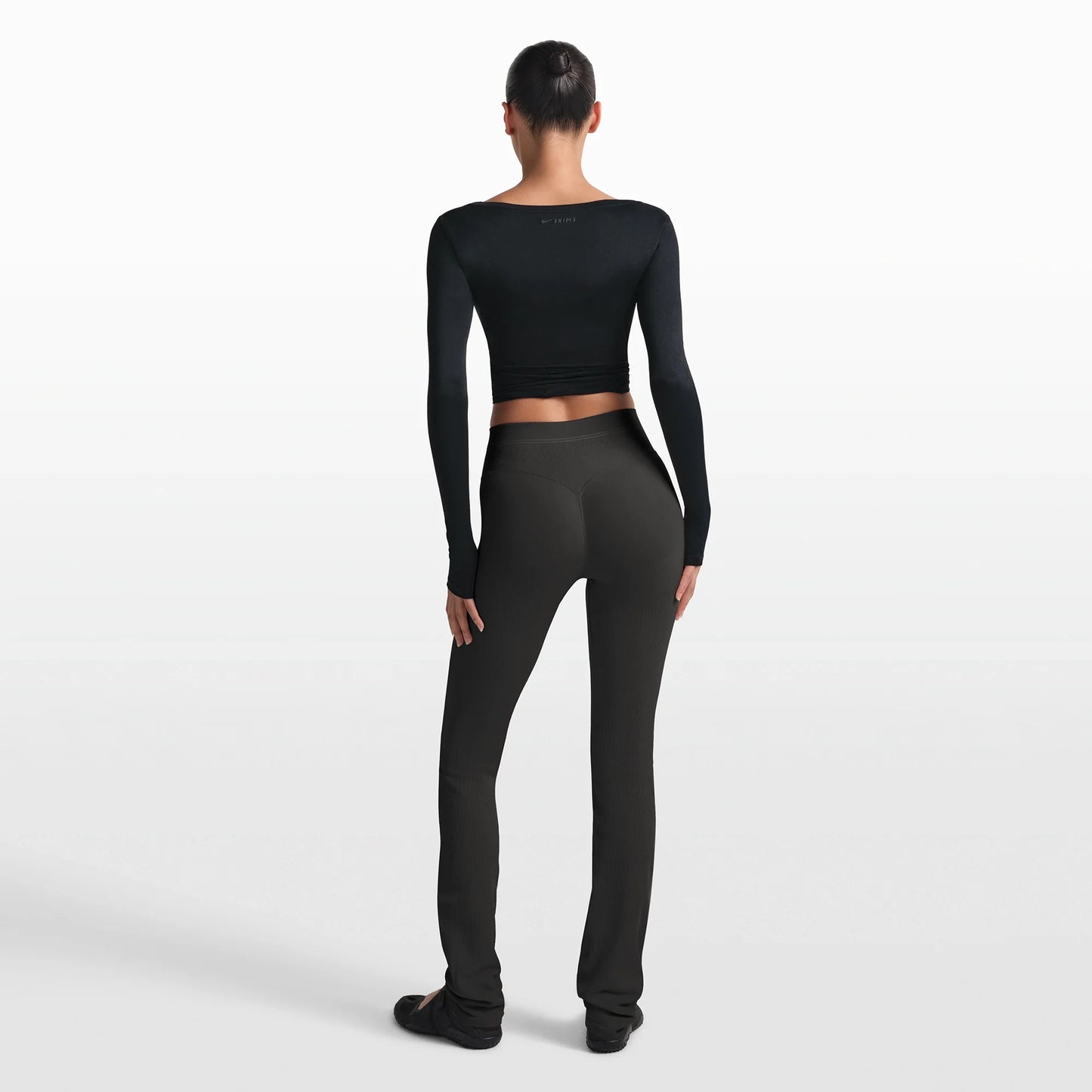 NikeSKIMS RIBBED SEAMLESS 34" STRAIGHT LEGGING | OBSIDIAN