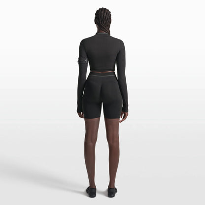 NikeSKIMS RIBBED SEAMLESS 5" BIKER SHORT | OBSIDIAN