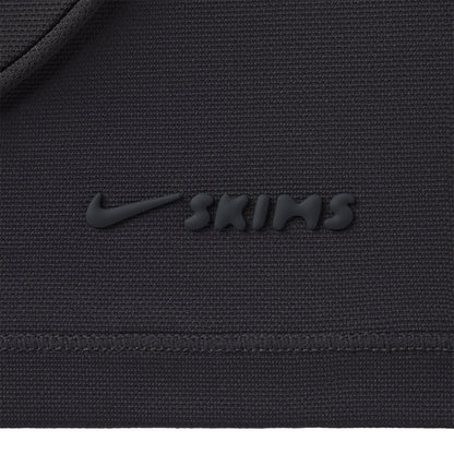 NikeSKIMS AIRY RELAXED SHORT | OBSIDIAN