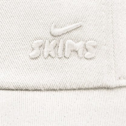 NikeSKIMS ACCESSORIES CLUB CAP | IVORY