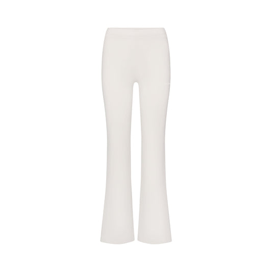 NikeSKIMS AIRY DRI-FIT™ LOW RISE MINI FLARE PANT | IVORY