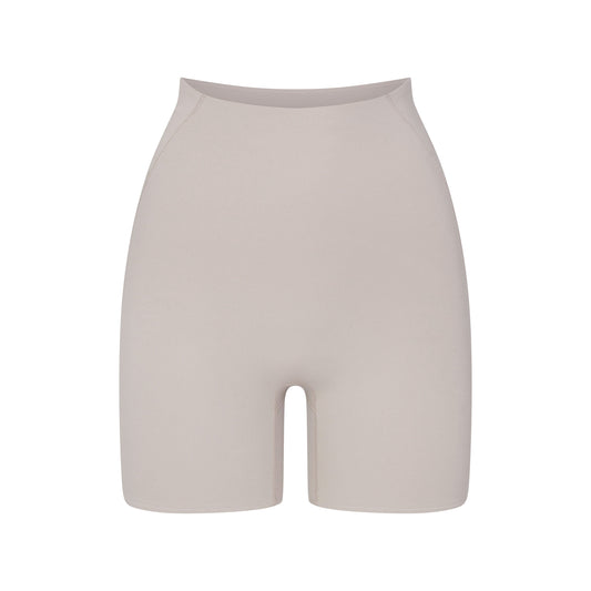 NikeSKIMS STUDIO STRETCH 5" BIKER SHORT | LINEN