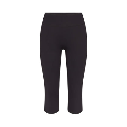 NikeSKIMS MATTE 17" CAPRI LEGGING | OBSIDIAN