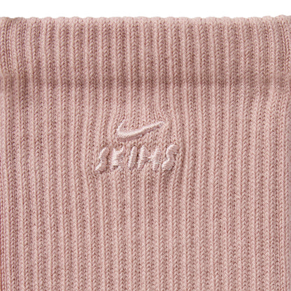 NikeSKIMS ACCESSORIES DRI-FIT™ PILATES GRIP CREW SOCK | HIMALAYAN