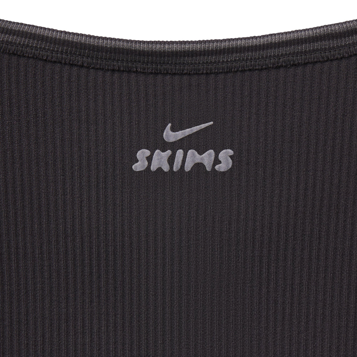 NikeSKIMS RIBBED SEAMLESS CAMI | OBSIDIAN