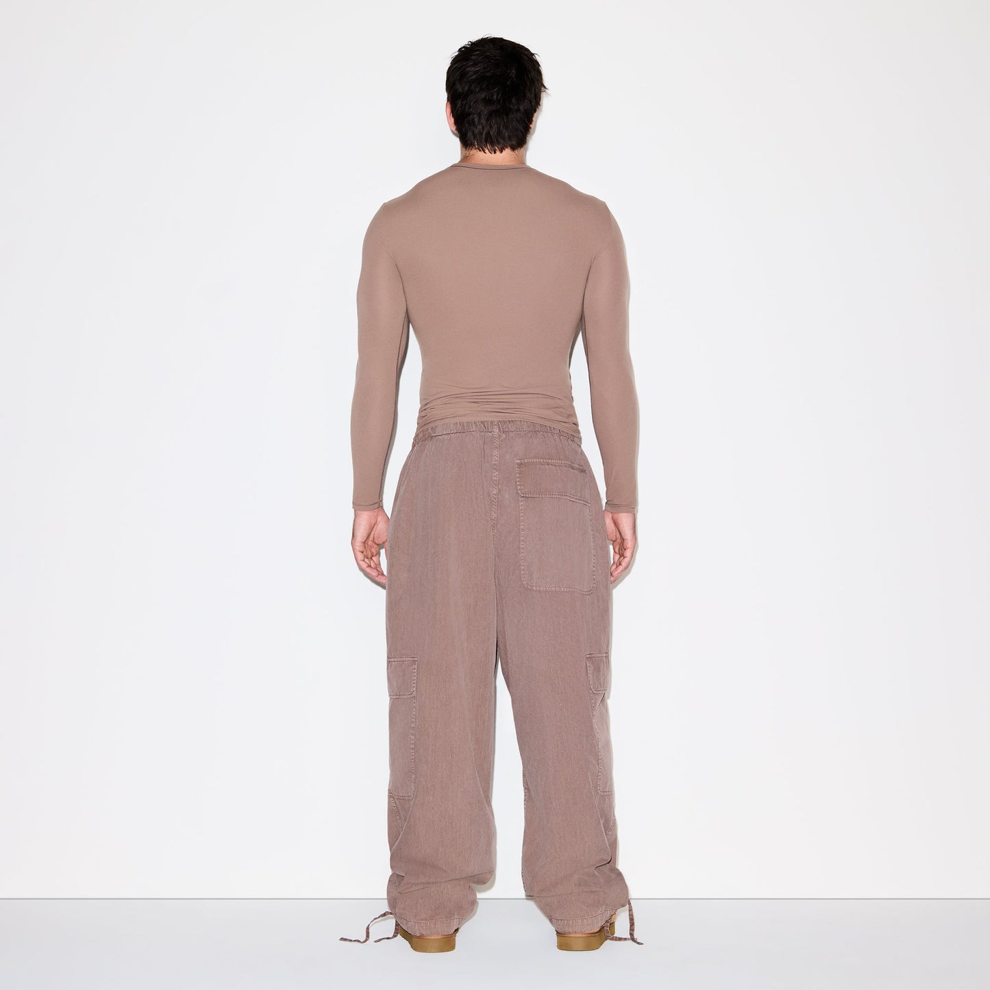 FITS EVERYBODY MENS SLIM LONG SLEEVE T-SHIRT | UMBER